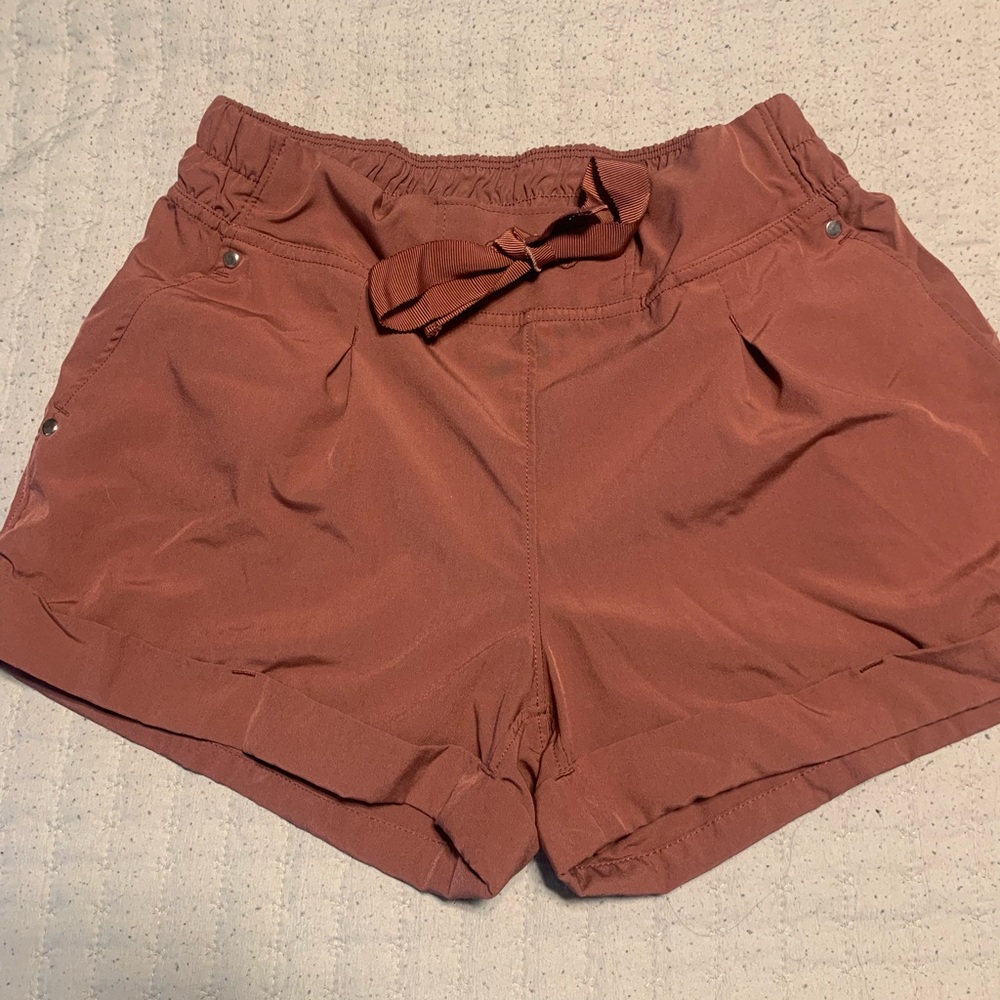 Women's rose-pink Shorts